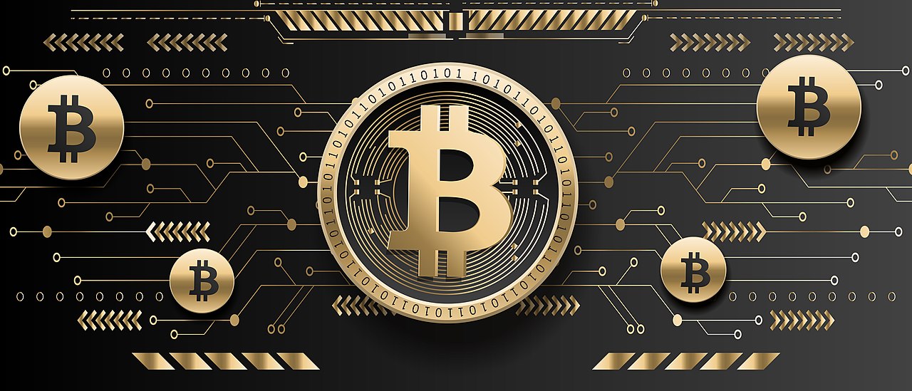 Золотая монета Bitcoin