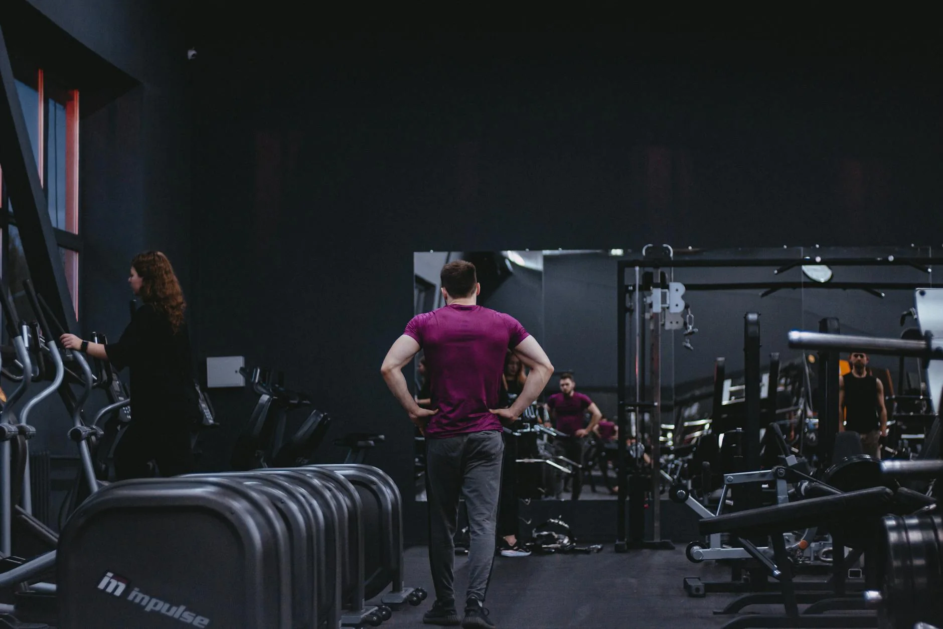 Россияне массово переходят на нейросети для фитнеса вместо живых тренеров