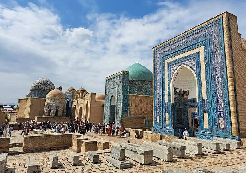 В Узбекистане запустят спецзону для майнинга с теплицами и налоговыми льготами до 2035 года