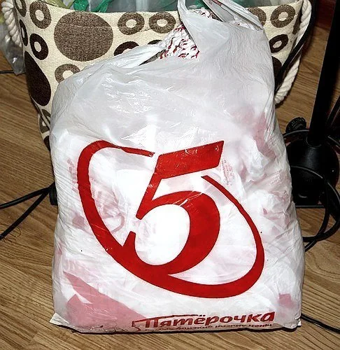 В России могут ужесточить наказание за кражу бесплатных пакетов в магазинах