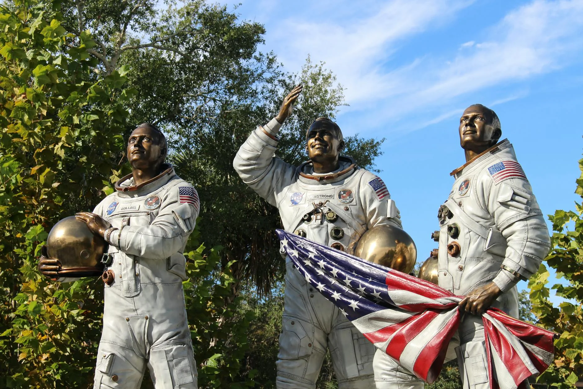 NASA переименовала размеры рукавов для мочи в скафандрах после протечек