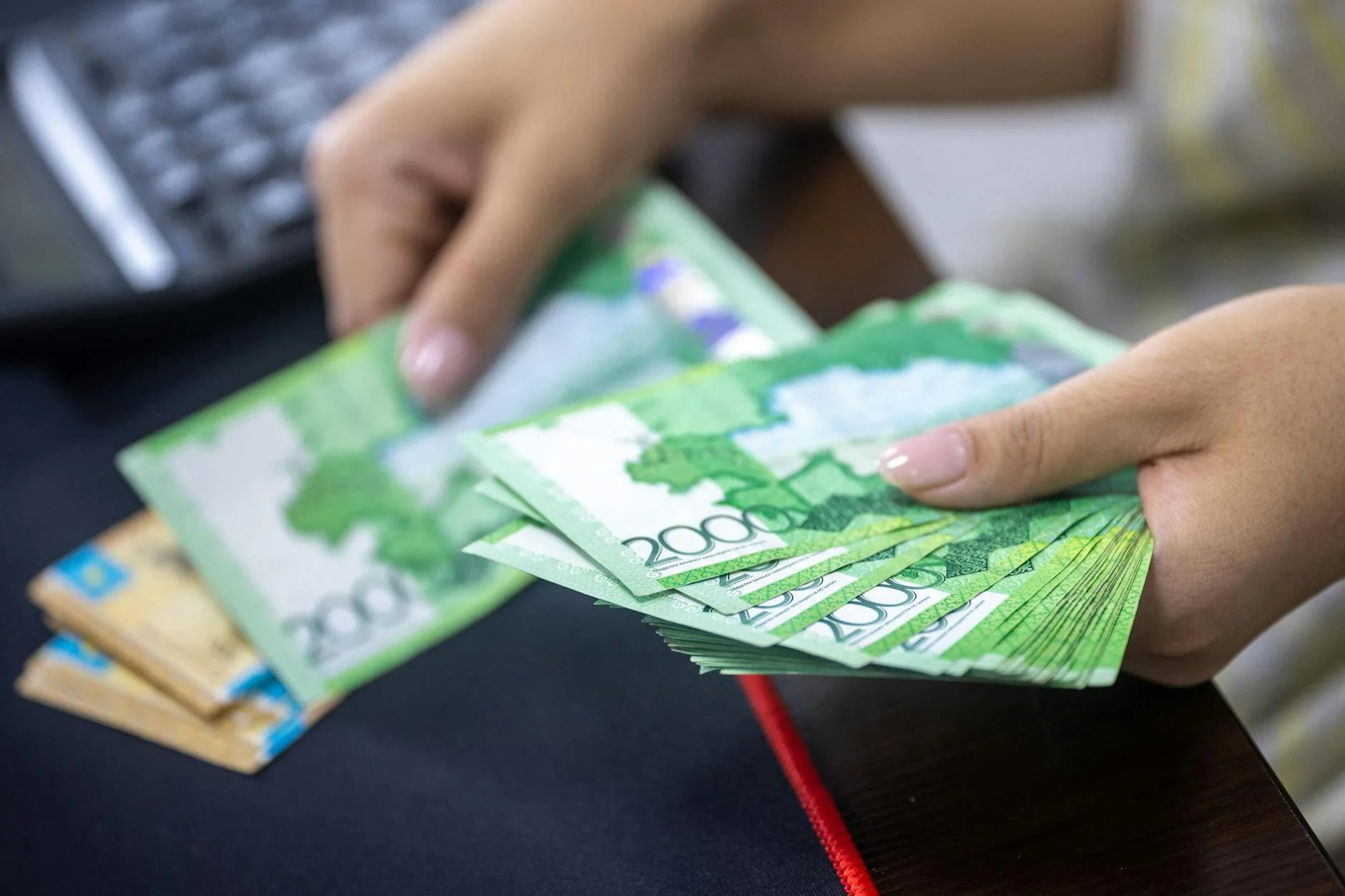 Минцифры предложило сократить число лицензий связи до трёх: что ждёт рынок ШПД